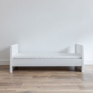 Lit évolutif Smooth Cot Bed 140x70 blanc mat